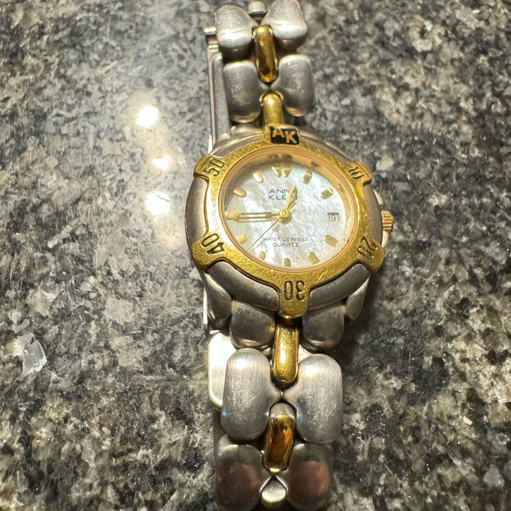 VINTAGE Anne Klein watch